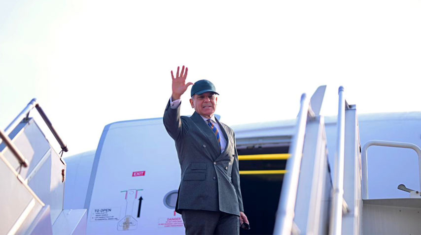 وزیراعظم ورلڈ اکنامک فورم میں شرکت کیلئے ڈیووس روانہ