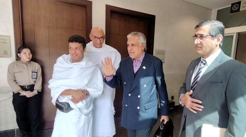 نائب وزیراعظم او آئی سی کی ایگزیکٹو کمیٹی کے وزارتی اجلاس میں شرکت کے لیے سعودی عرب پہنچ گئے