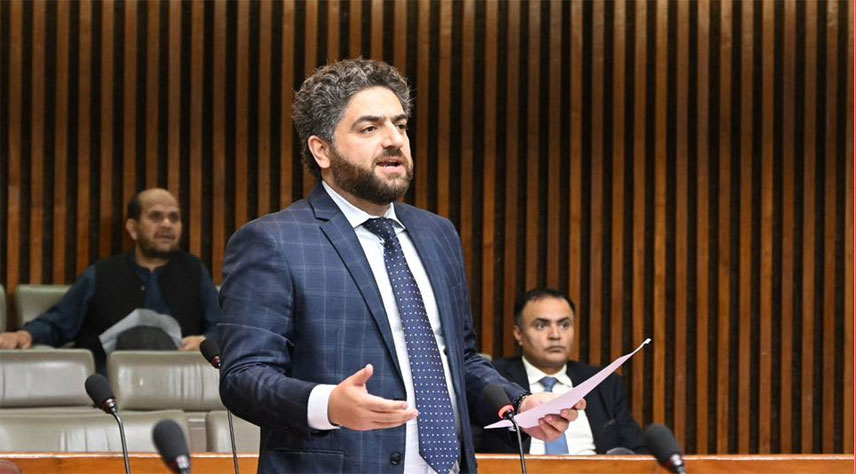 820 نئی ہائی کیپیسٹی فریٹ ویگنز اور 230 مسافر کوچز سسٹم میں شامل کی جا رہی ہیں، پارلیمانی سیکرٹری