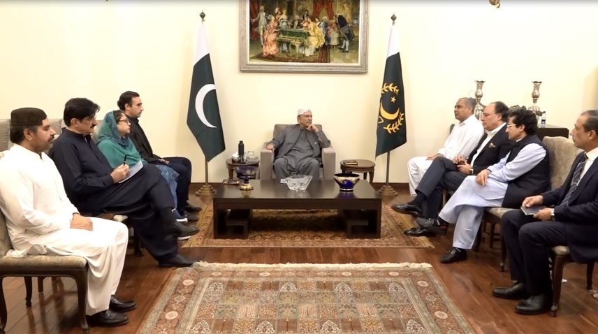 پیٹرولیم مصنوعات کی قیمتوں کا بوجھ حتیٰ الامکان کم رکھا جائے، صدر مملکت