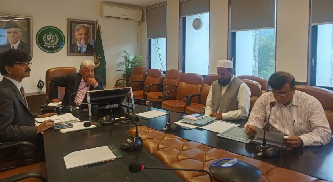 ملک میں یوریا اور ڈی اے پی کی کسی قسم کی قلت نہیں ہے، رانا تنویر حسین